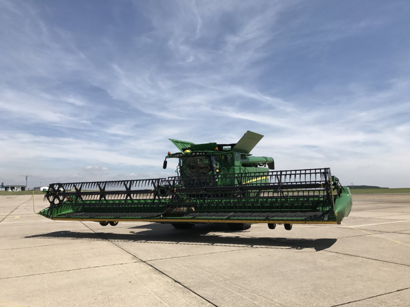 Die Präsentation der neuen John Deere Serie S700 im Video weiter unten. (Screenshot Youtube BauernZeitung)