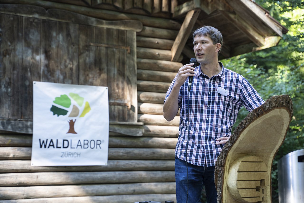 Martin Brüllhardt ist erster Geschäftsführer des Waldlabors Zürich. (Bild diktum.ch)