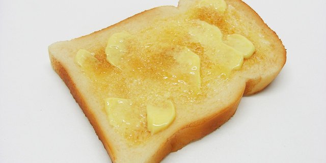 Nach dem Butterberg scheint nun auch teilweise der Milchpreis zu schmelzen. Eine unhaltbare Situation gegen jede Marktlogik, findet der SBV. (Bild Pixabay)