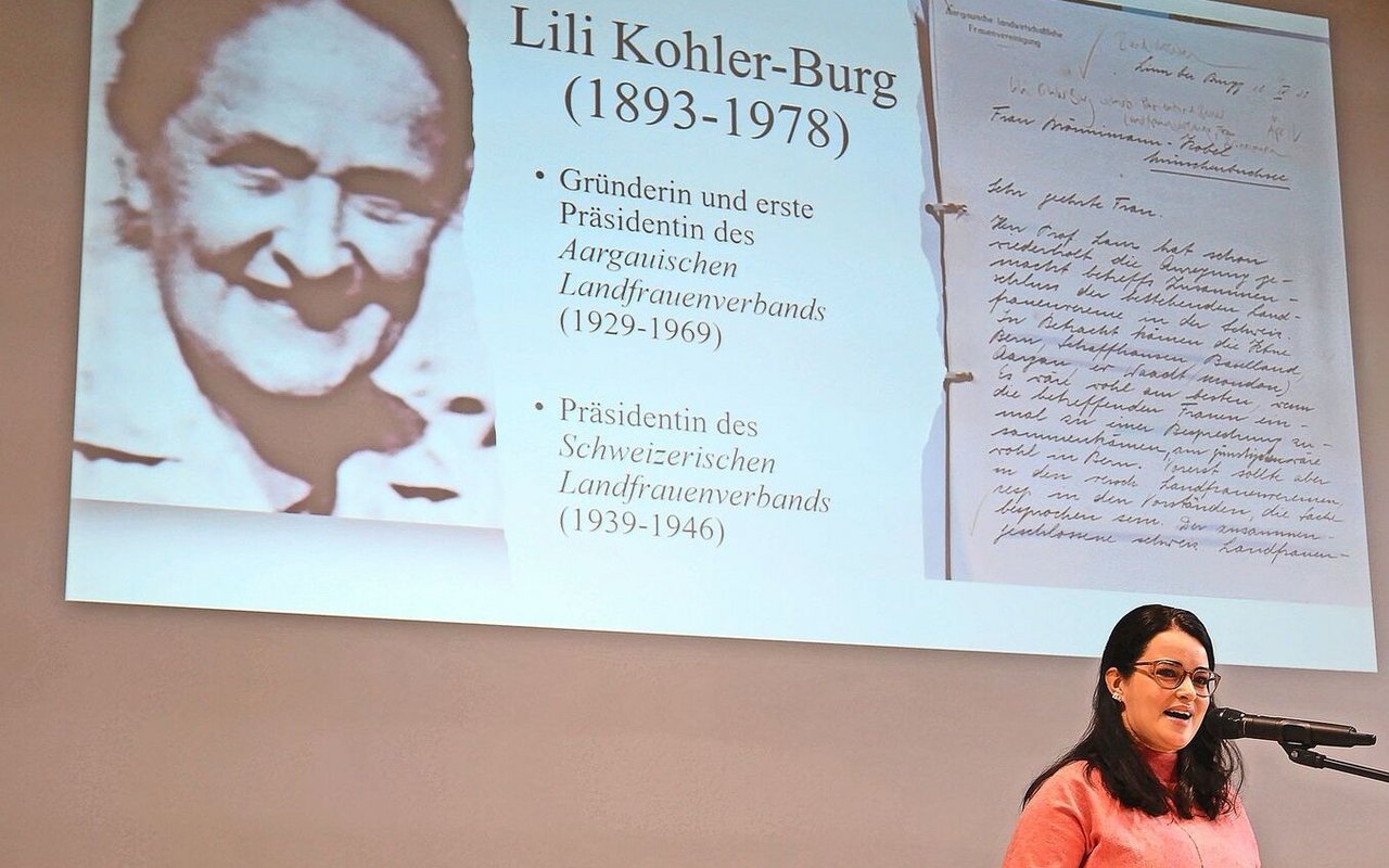 Catherine Morgenthaler hat in Archiven die Anfänge der Aargauer Landfrauenbewegung aufgespürt. Ihre Präsentation stiess auf Interesse und erntete viel Applaus. 