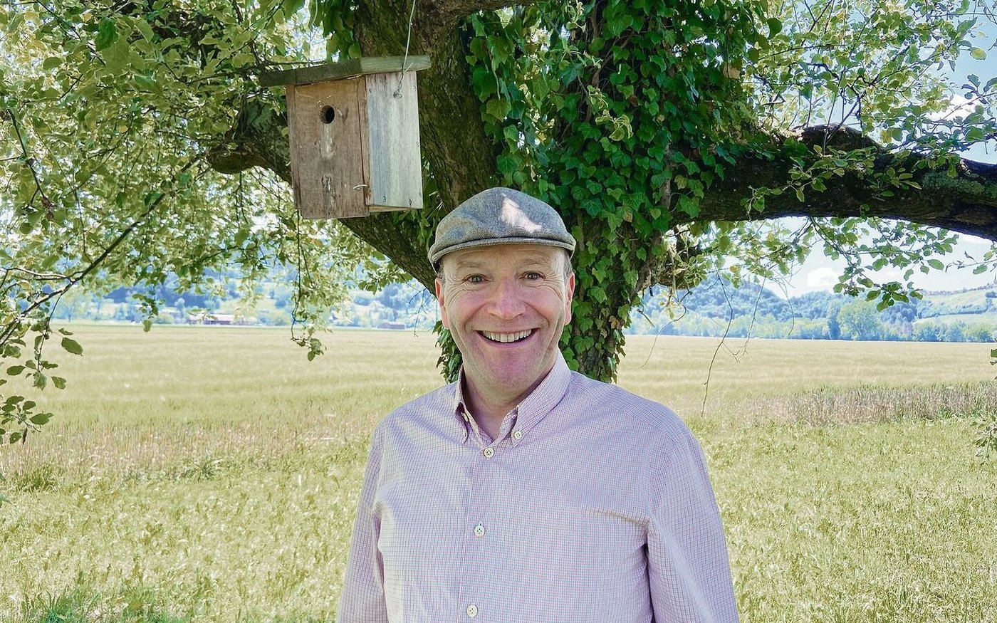 «Wir stehen nicht für das System Zitrone ausdrücken und wegwerfen», sagt CEO Mark Schneider (hier auf einem Betrieb in Flaach ZH) zum Verhältnis von Nestlé zur Landwirtschaft.
