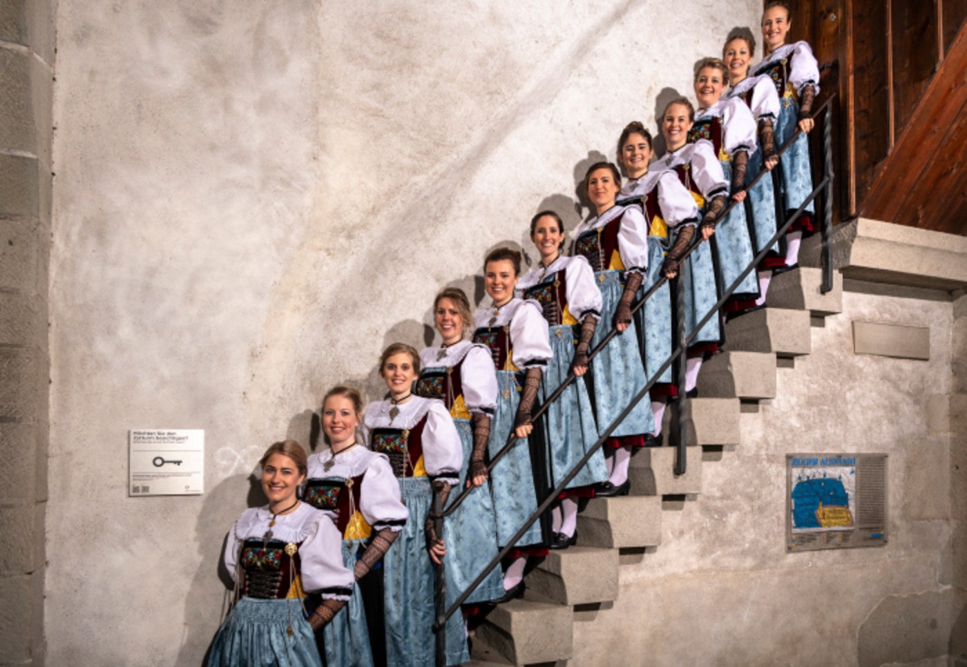 Die Ehrendamen des ESAF 2019, zuvorderst im Bild Sonya Hegglin. (Bild SwissImage)