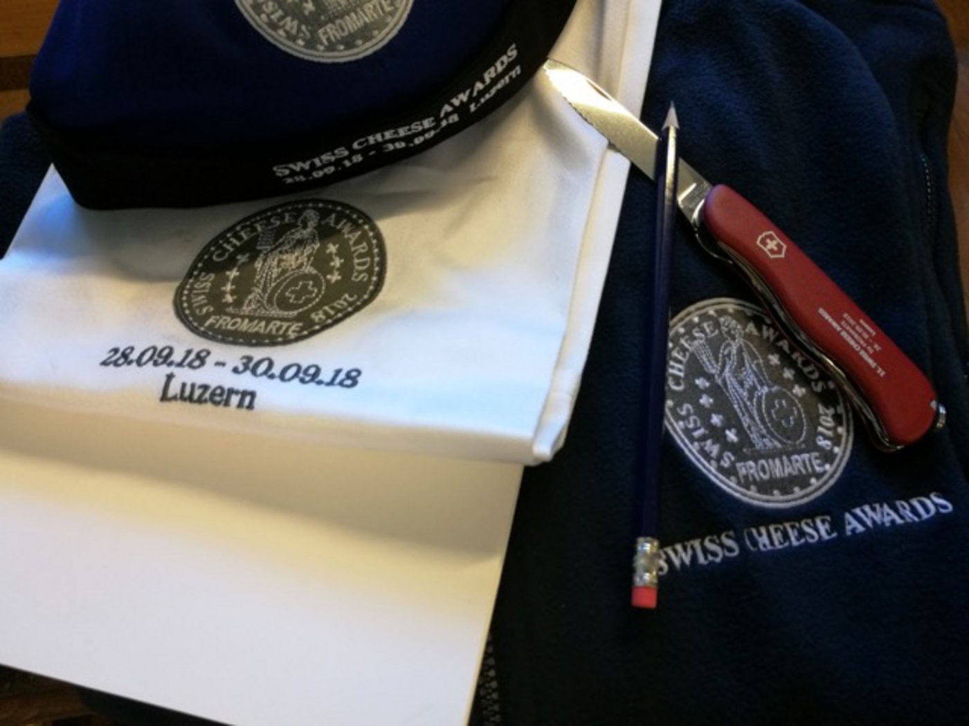 Die Grundausrüstung für jeden Juroren, jede Jurorin. 