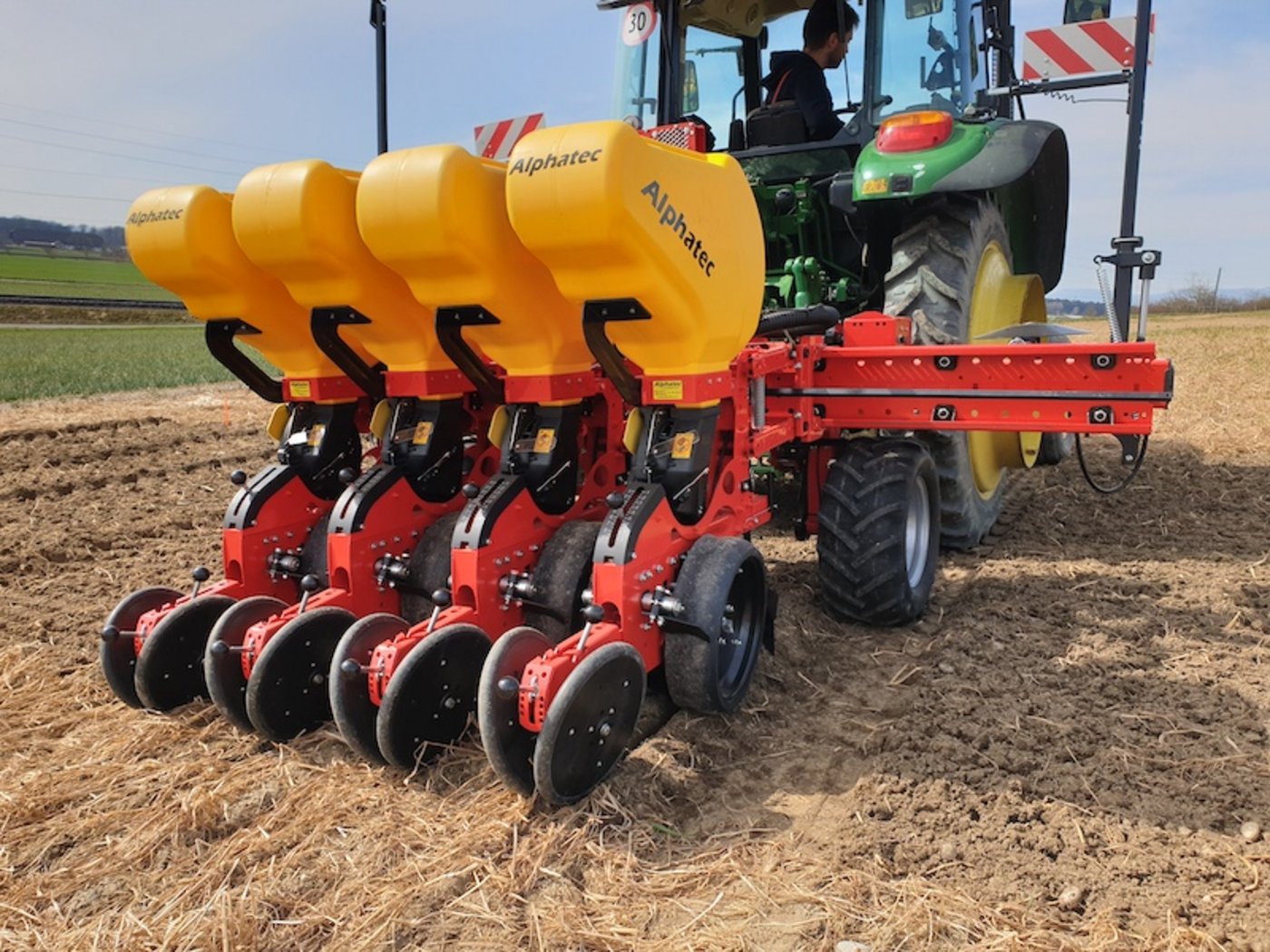 Diese Sämaschine wurde für die Direktsaat von Zwiebeln getestet. (Bild Camille Minguely)