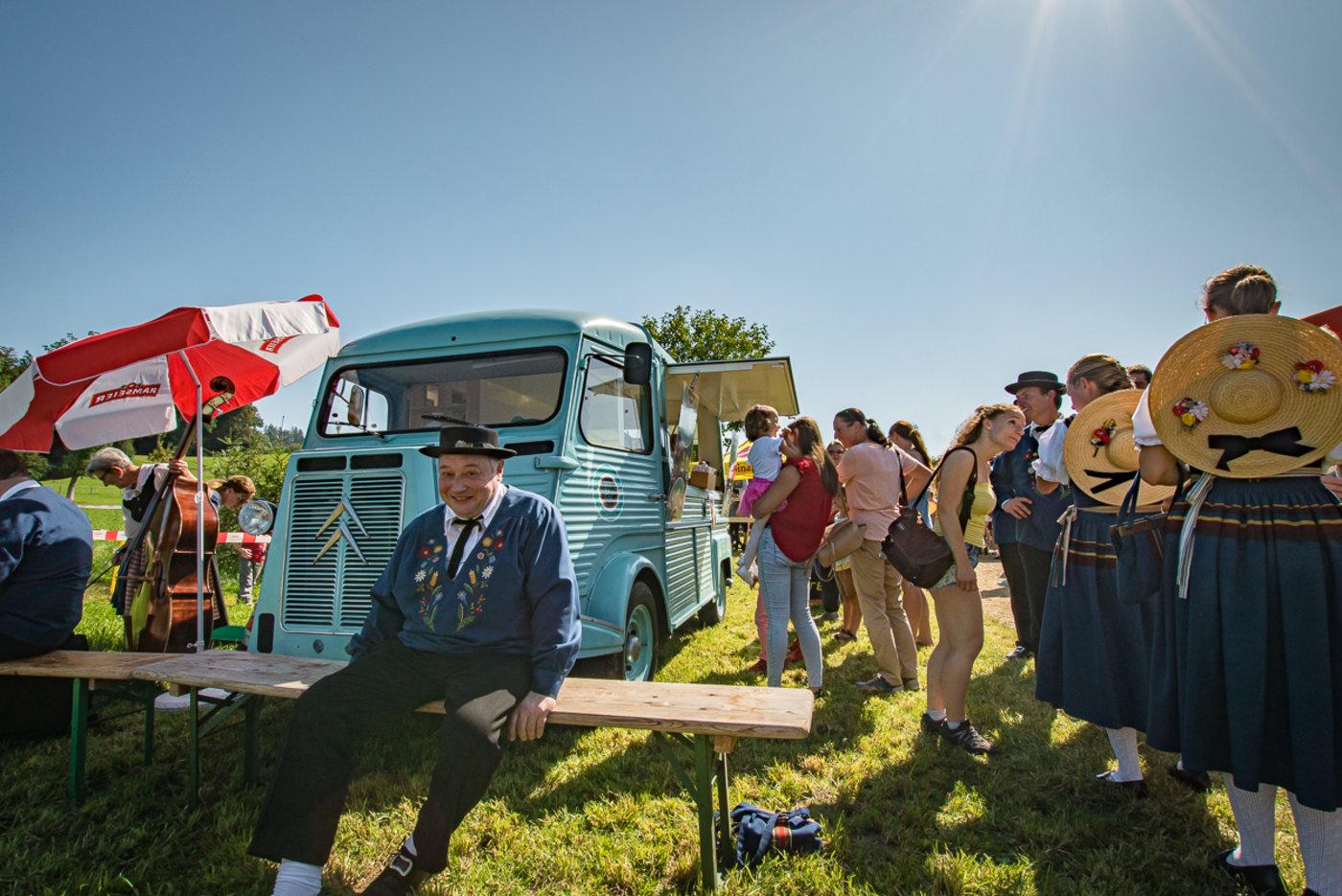 Anstehen für was Süsses.