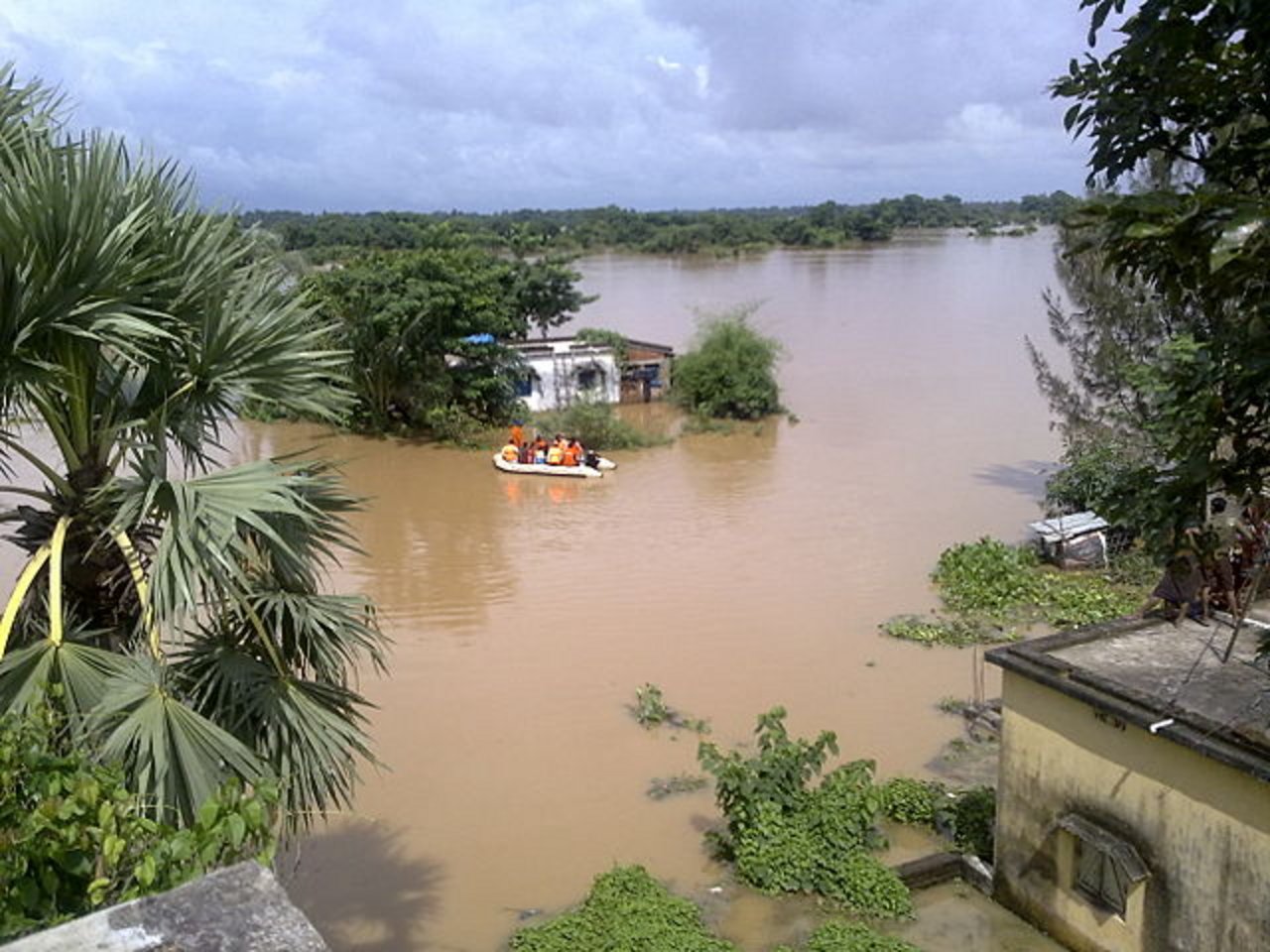 Im Süden Indiens regnet es unverhältnismässig stark; was Überschwemmungen und Erdrutsche zur Folge hat. (Symbolbild Wikimedia)