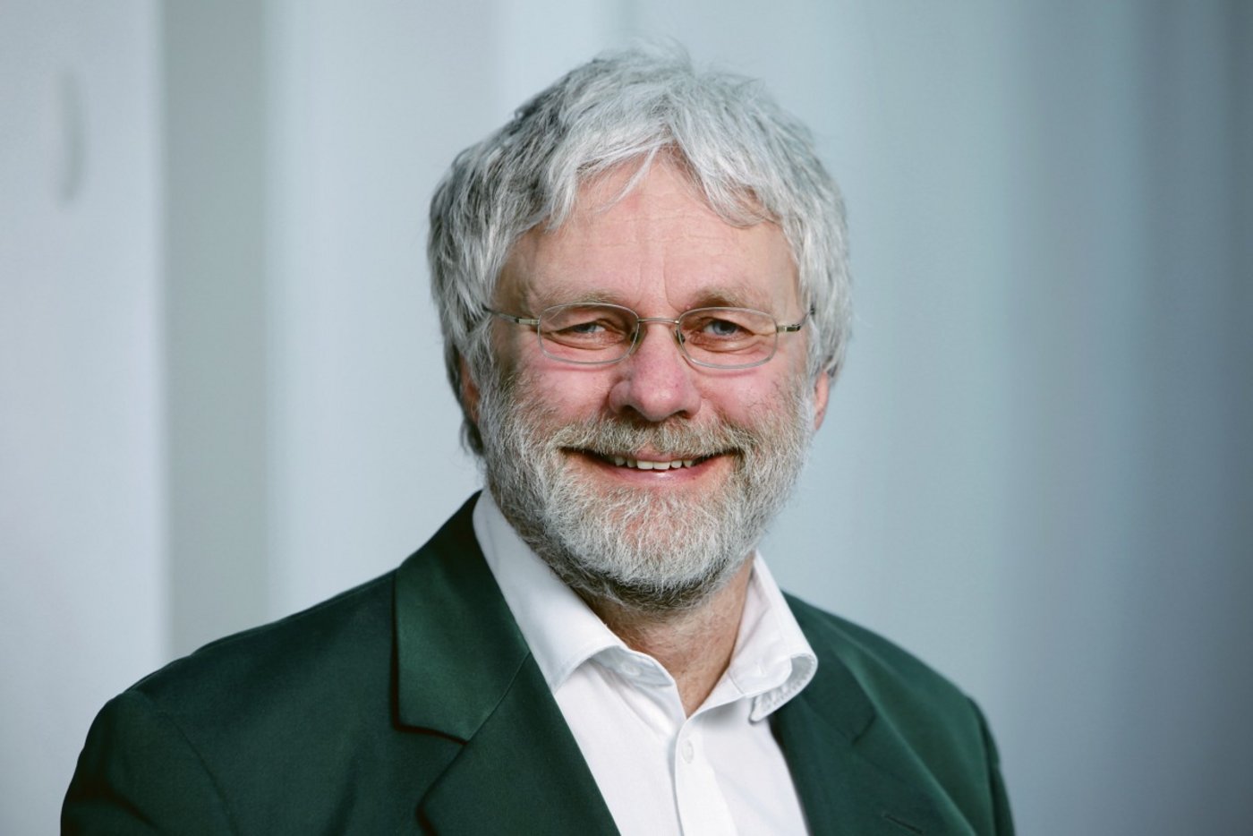 «Der Anbau von Haselnuss stellt ein hofeigenes methan-seckendes Futter bereit.»So folgert Michael Kreuzer, Professor für Tierernährung an der ETH Zürich, aus den verschiedenen Untersuchungen.