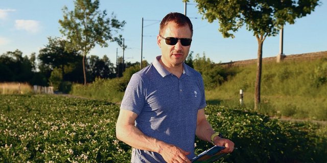Als Kartoffelexperte führte Andreas Rüsch viele Versuche durch und war gern gesehener Referent an Flurbegehungen.