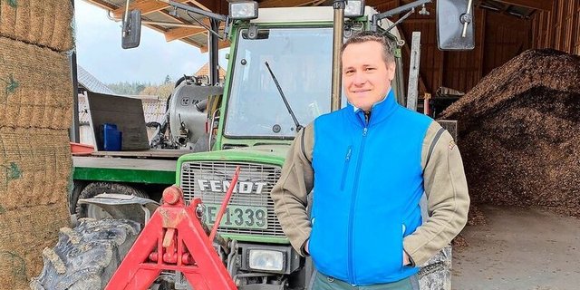 Thomas Steiner hat den Guetacherhof mit seinen verschiedenen Betriebszweigen 2018 übernommen. Seine Eltern helfen nach wie vor tatkräftig mit.