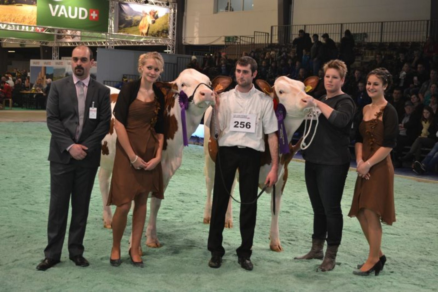 Junior Champion (links): Micmac Ilicia VR, Gaec Vivieroche, La Rochelle (Frankreich) / Reserve Junior Champion (rechts): Flash JB Coquine, Frédéric Bovey, Prahins.