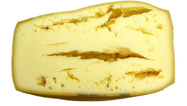 Solcher Käse lässt s Solcher Käse lässt sich offensichtlich nicht mehr verkaufen. Die Mängel sind optisch, aber auch geschmacklich.