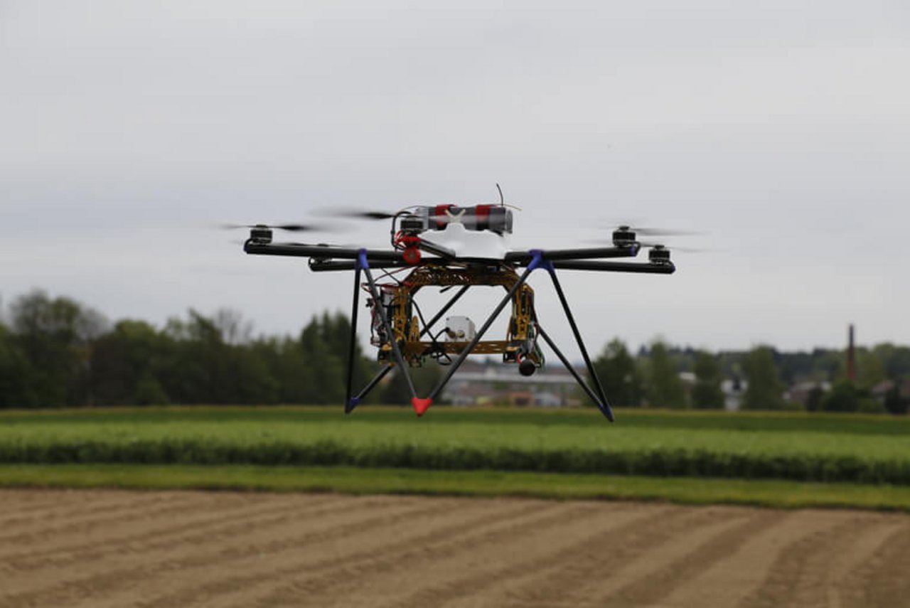 Drohnen können bei der Digitalisierung der Landwirtschaft helfen. (Bild lid)