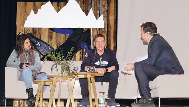 Freitaucherin Julia Freitaucherin Julia Tobler und Bergsteiger Bruno Hufschmid waren die Gäste am Freiämter Agroträff. Mit ihnen unterhielt sich Moderator Adrian Krebs (von links).