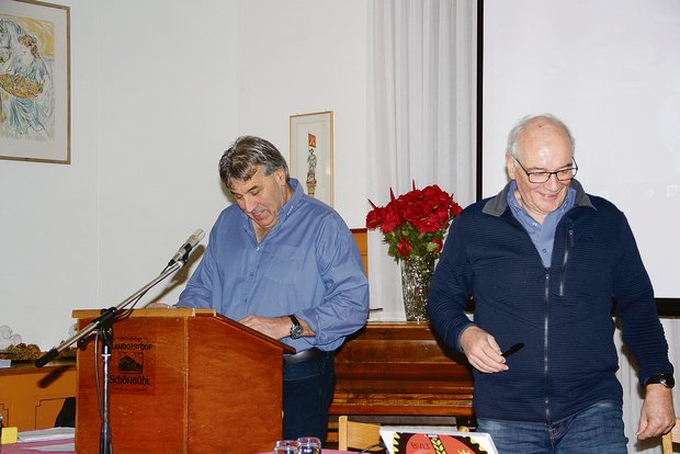Präsident Klaus Brenzikofer (links) und Geschäftsführer Peter Gerber haben gut lachen: Sie können zur Jahresversammlung des BVLT mit anschliessendem Referat ein volles Haus verzeichnen. (Bild Andrea Wyss)