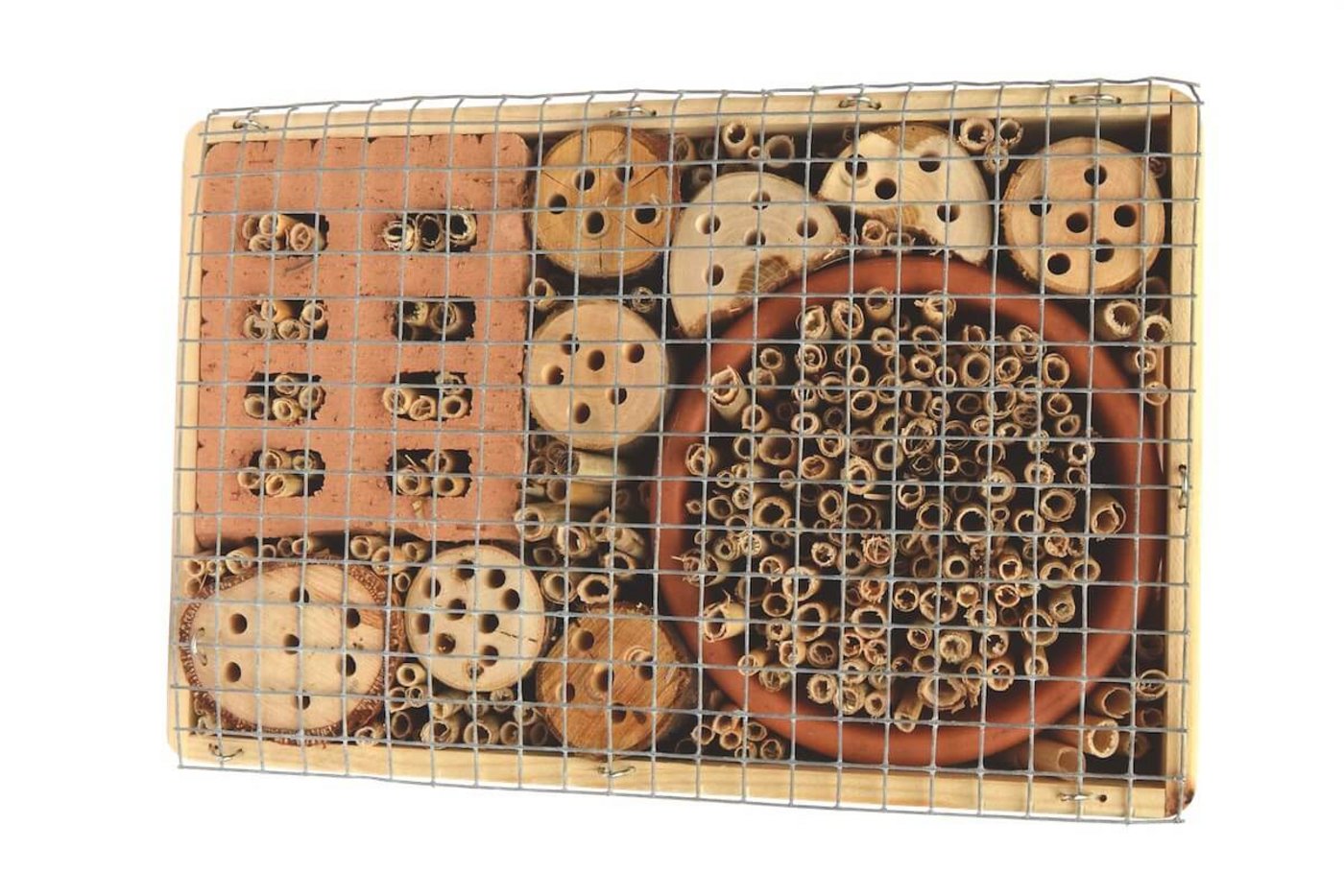 Mit wenigen Materialien kannst du selbst ein Wilbienenhotel bauen. (Foto: Pia Bertsch)