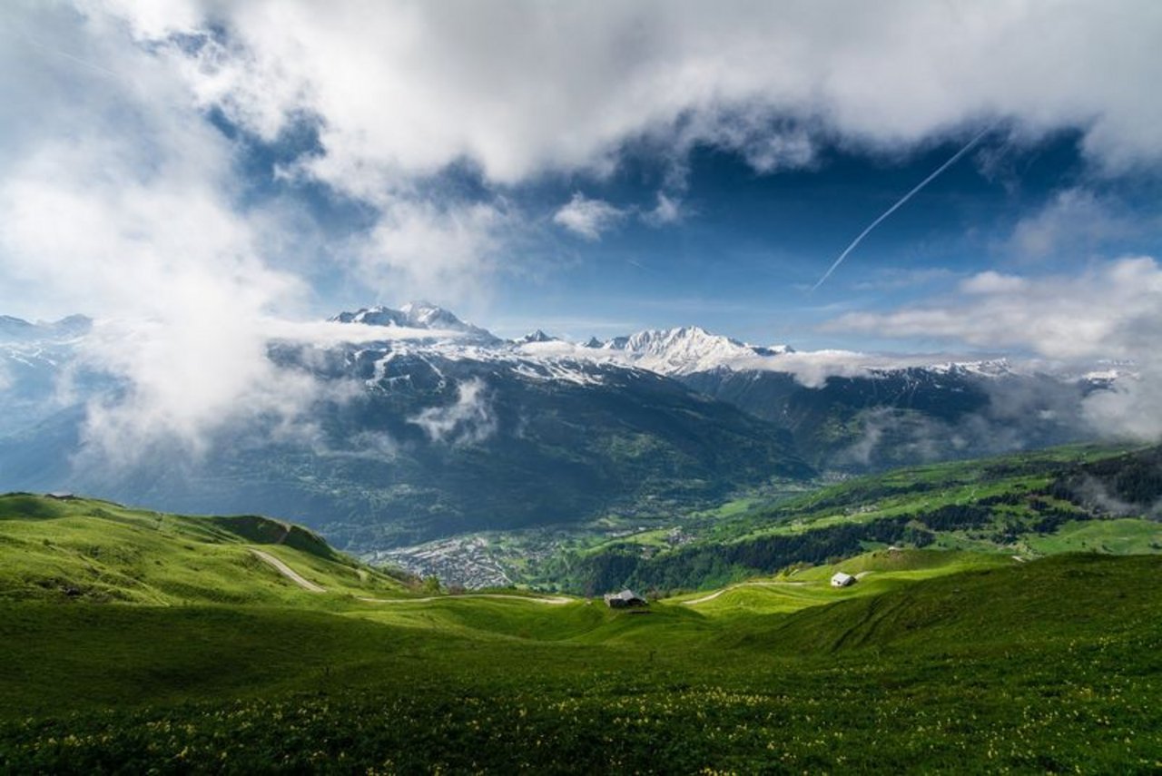 ie Schweizer Berghilfe hatte sich lange ausschliesslich auf Unterstützung der Landwirtschaft im Berggebiet beschränkt. Neu werden auch Projekte ausserhalb der Landwirtschaft unterstützt. (Bild Pixabay)