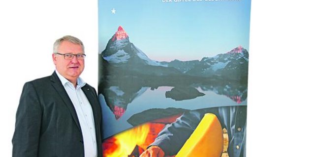 Urs Guntern steht für den Walliser Raclettekäse seit vielen Jahren ein und kann über eine wahre Erfolgsgeschichte berichten. (Bild Benildis Bentolila)