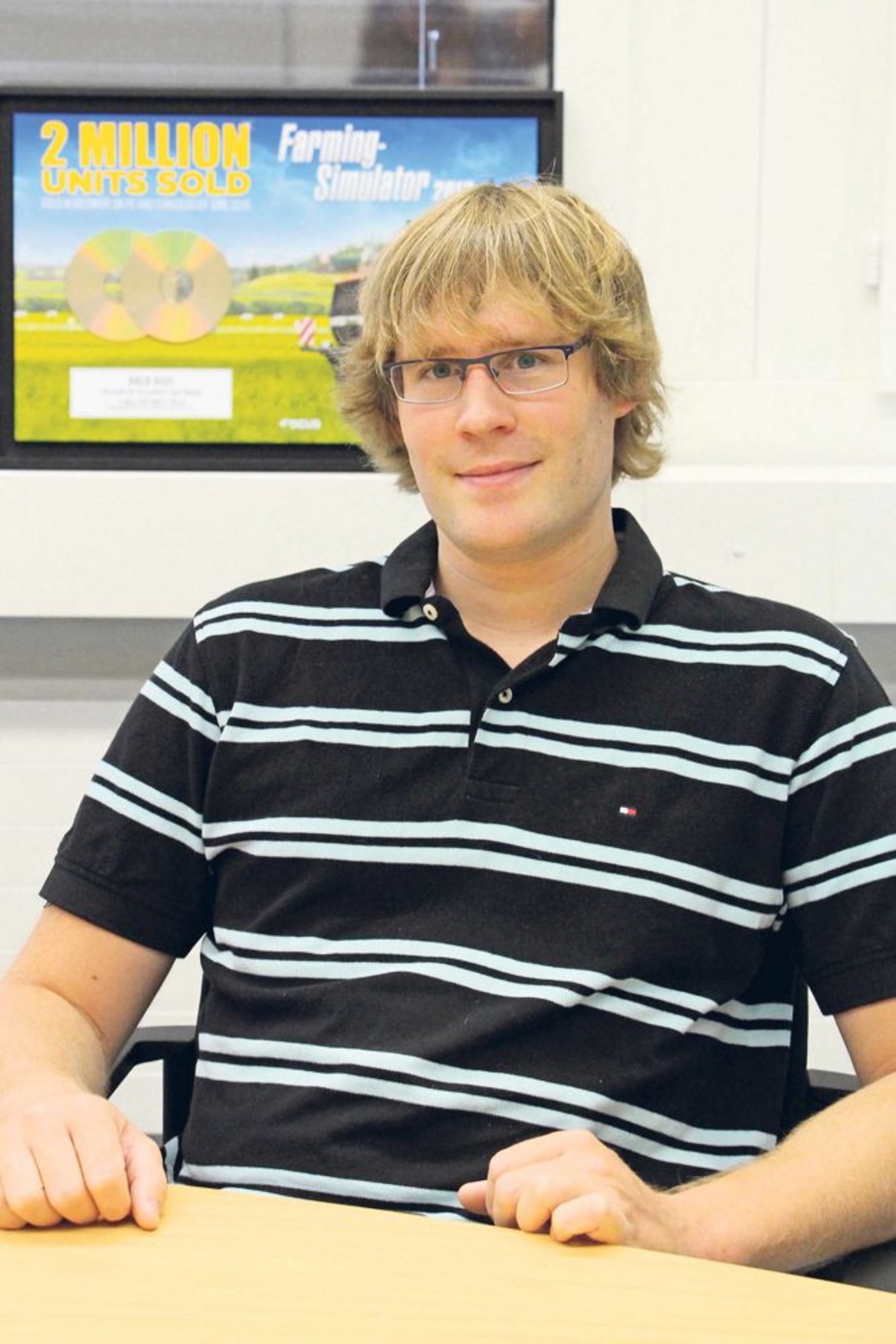 Er hat den Landwirtschaftsimulator erfunden: Der 28-jährige Stefan Geiger hat 2008 die Firma Giants Software gegründet und hat mittlerweile 16 Mitarbeiter. Jede Schraube ... (Bilder nb/zVg)