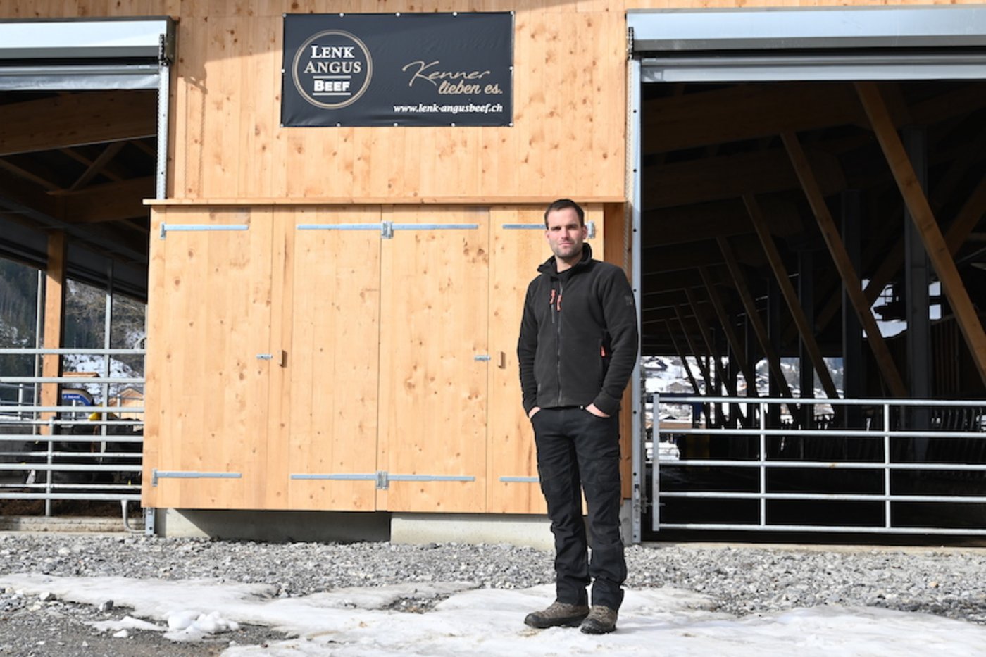 Das Fleisch der Tiere wird unter dem Namen Lenk Angus Beef vermarktet.