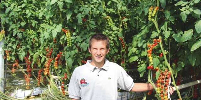 Beispiel einer erfolgreichen Karriere: Davide Cattori ist Gemüsegärtner mit Meisterabschluss. Aktuell ist er in der Familien AG „Agrotomato SA“ verantwortlich für die Freilandproduktion. (Bild SBV)