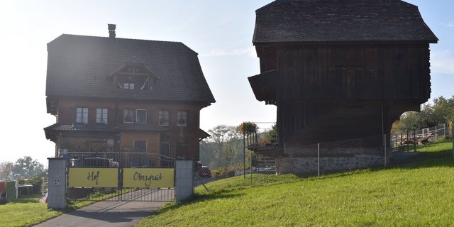 Die Idee, Menschen mit Demenz wie hier auf dem Hof Obergrüt auf einem Bauernhof zu betreuuen, ist europaweit einzigartig. (Bilder Lara Aebi)