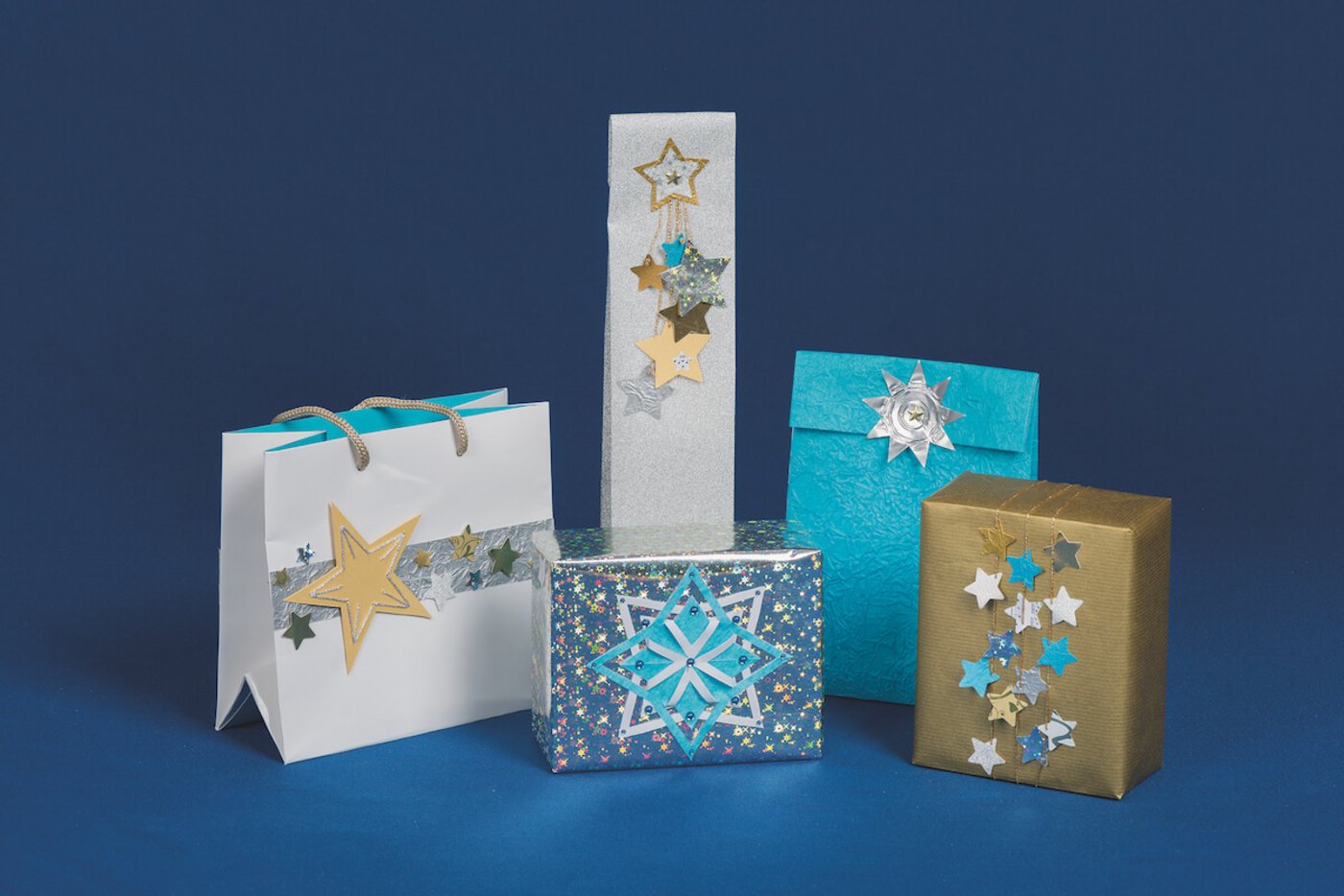 Advent: Deko-Verpackungen zum Selbermachen. (Foto: Miriam Kolmann)