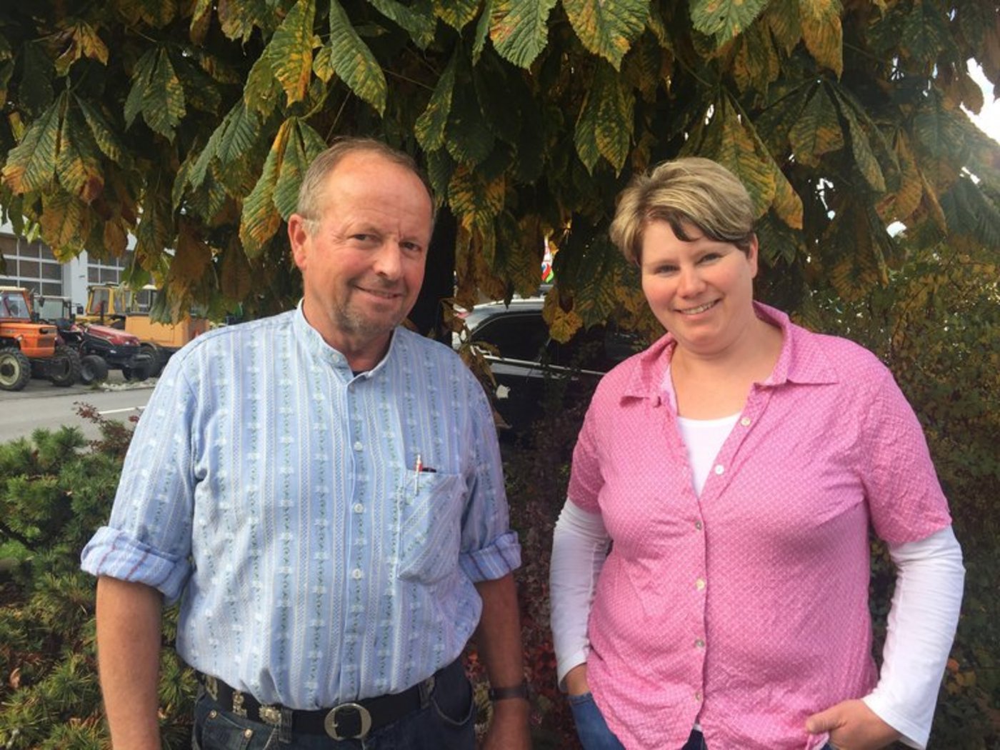 Präsident Fritz von Känel und Geschäftsführerin Tanja Aellig. Beide sind aktive Älpler. (Bild Jörg Beck)