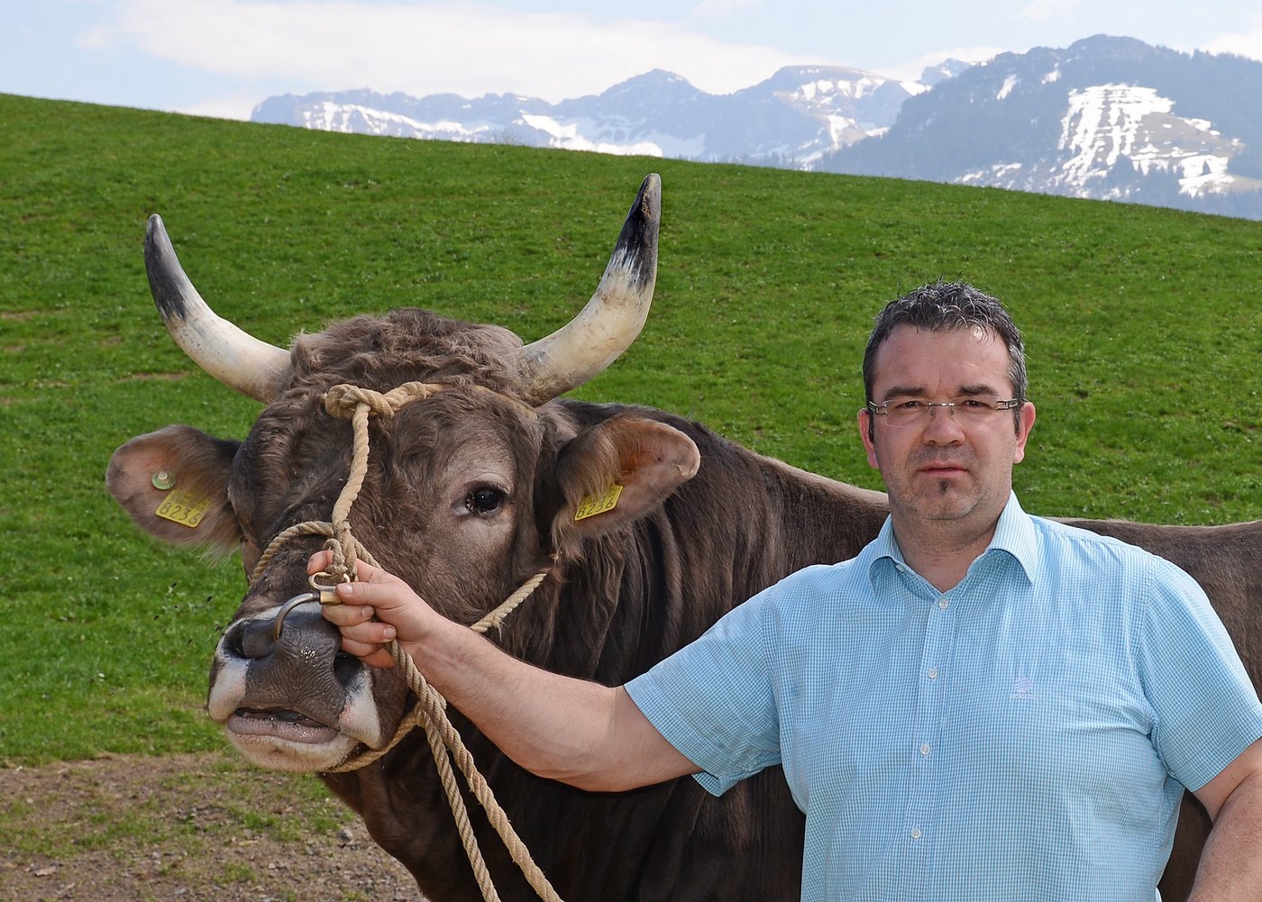 Konrad «Koni» Lustenberger mit Materazzi (als Stierkalb mit Roman Bühlmann gekauft, schaffte es bis in den Breiteinsatz bei Swissgenetics).