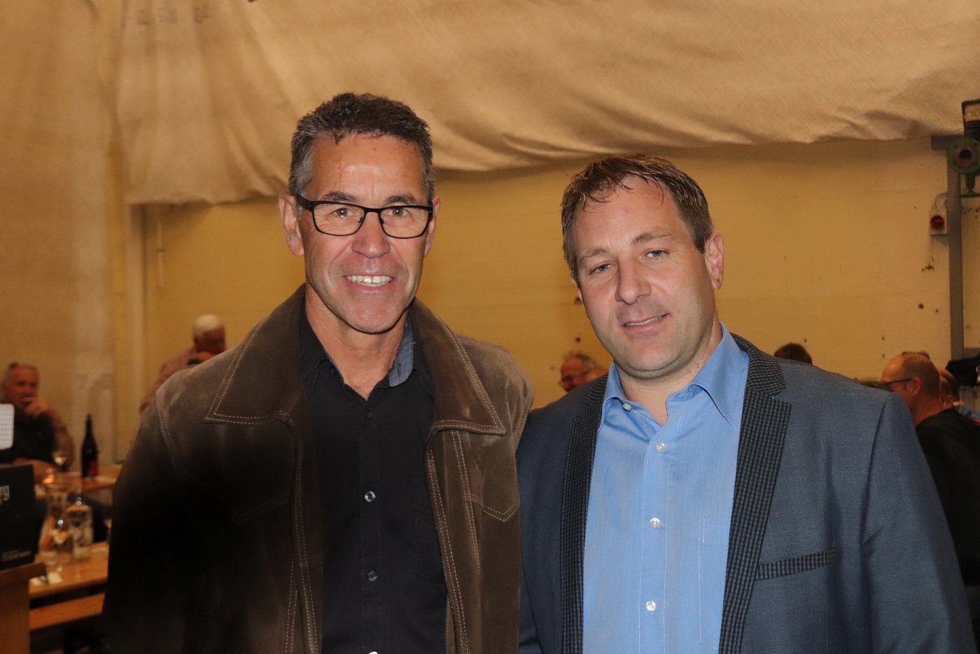 Der neue VR-Präsident Yvan Meuwly (rechts) mit seinem Vorgänger Jakob Wanner. (Bild RoMü)