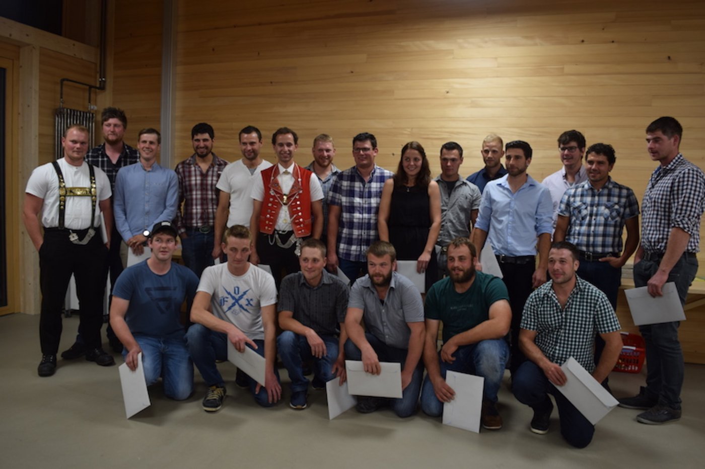 24 Landwirte und 1 Landwirtin haben die Betriebsleiterprüfung bestanden.