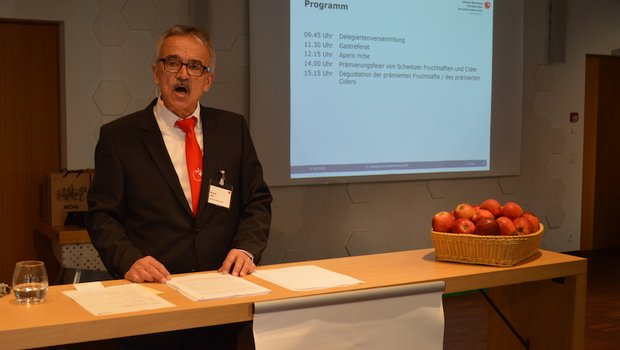 Obstverband: "Die Keller sind übervoll" Verbandspräsident Bruno Jud blickt auf ein gutes Früchtejahr zurück. (Bild asa)