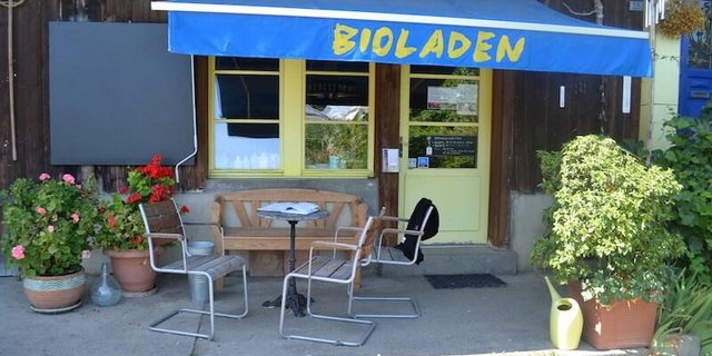 Direktvermarktung und solidarische Landwirtschaft bringen Bäuerinnen und Bauern Vorteile gegenüber dem Markt, wo sie eine schwache Position haben. (Bild jsc)