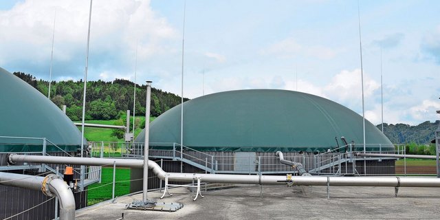 Im Vergleich zu konventioneller Hofdüngerlagerung werde in Biogasanlagen 90 Prozent der Methanemissionen reduziert, sagt der Fachmann von Ökostrom Schweiz.