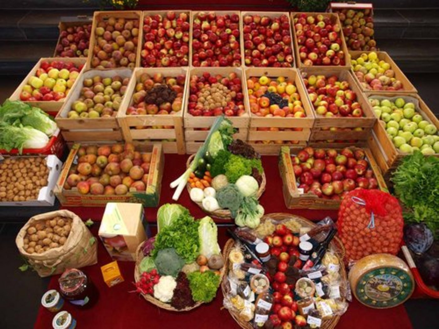 Deutsche kaufen Lebensmittel überwiegend im Supermarkt ein. (Bild Edith Pargger/landwirtschaft.ch)