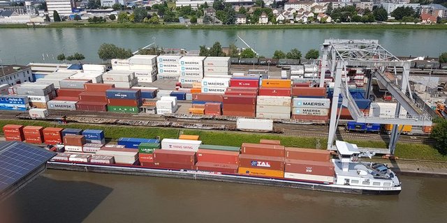 Mit der idealen Wahl der Import-Herkunftsländer könnte die in der Schweiz durch Importware verursachte Umweltbelastung vermindert werden – allerdings nur bedingt. (Bild ji)