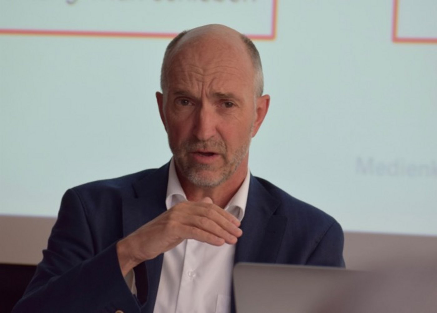 Bernhard Antener präsidiert die Begleitgruppe Werkstätte BLS. (Bild dj)