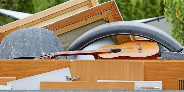 Ballast los werden tut gut. Ballast gar nicht erst aufzuhäufen, ist noch besser, das wissen Aufräumprofis.