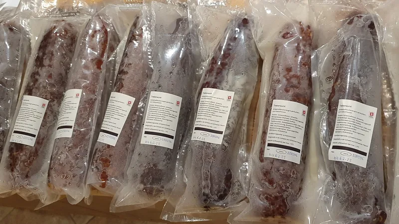 Die Treberwurst gart im Marc, doch reicht der Wein der Winzer?