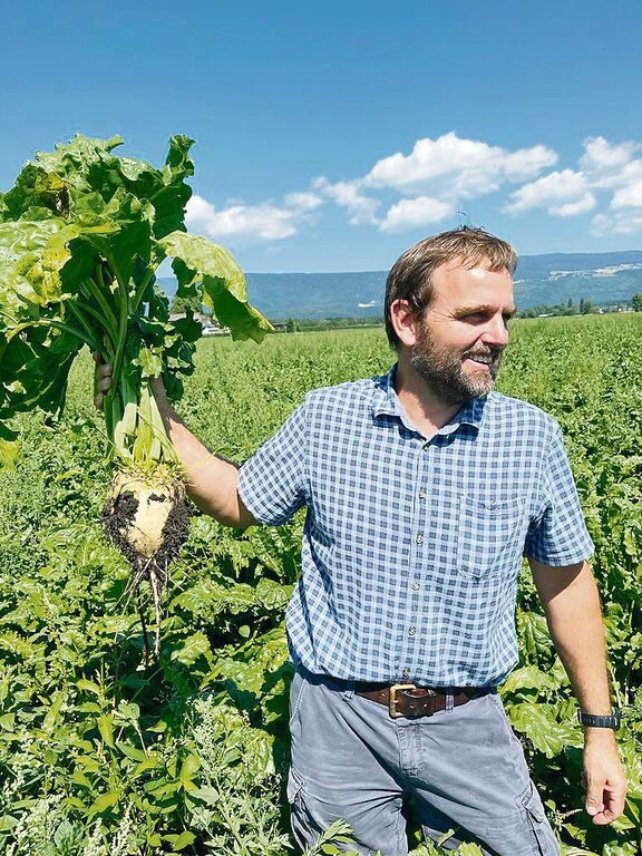 Lukas de Rougemont, Betriebsleiter Stiftung Tannenhof, war im Herbst mit seinen Biorüben mehr als zufrieden. Das Säen im Frühjahr 2023 verlief jedoch nicht ideal und brauchte Nerven.