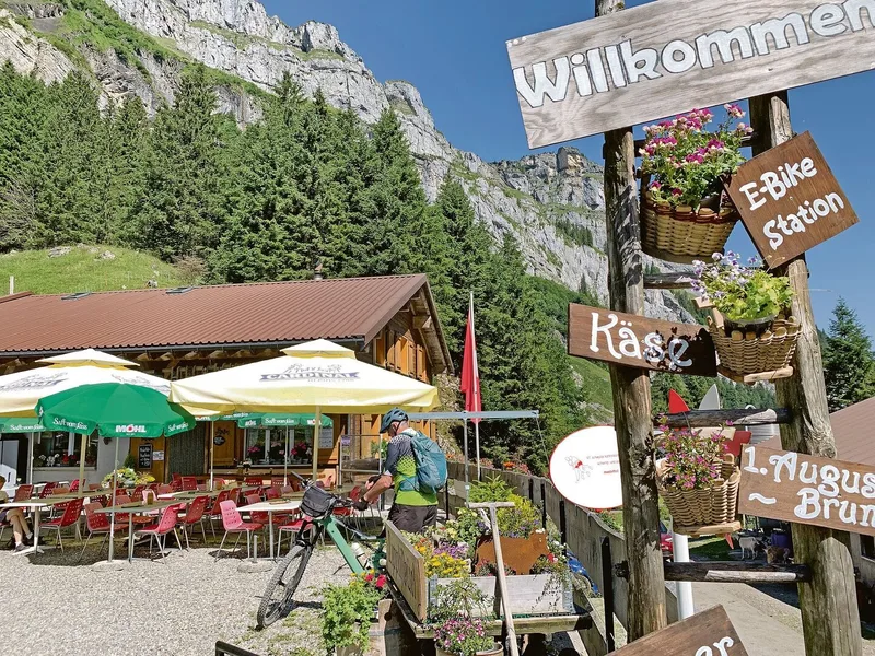Im Alprestaurant Lipplisbüel ist zum Brunch am 1. August Bundesrätin Elisabeth Baume-Schneider Gast.