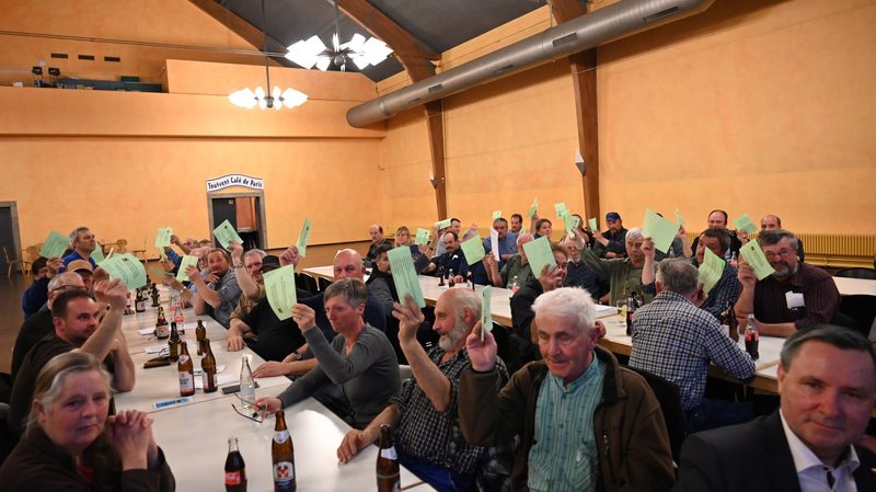 Sie kämpfen gemeinsam gegen den Wolf