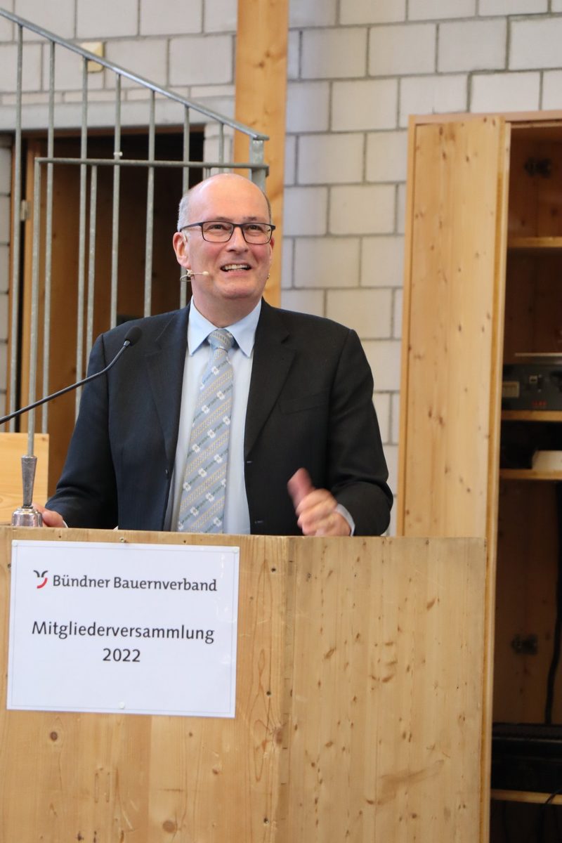 «Die Bauern dürfen mit dem Grossraubtier-Problem nicht alleine gelassen werden»