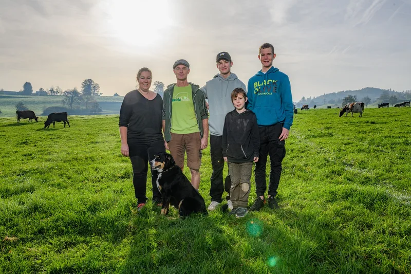 Milch aus Gras – Biobauer Peter Trachsel setzt seine Strategie erfolgreich um