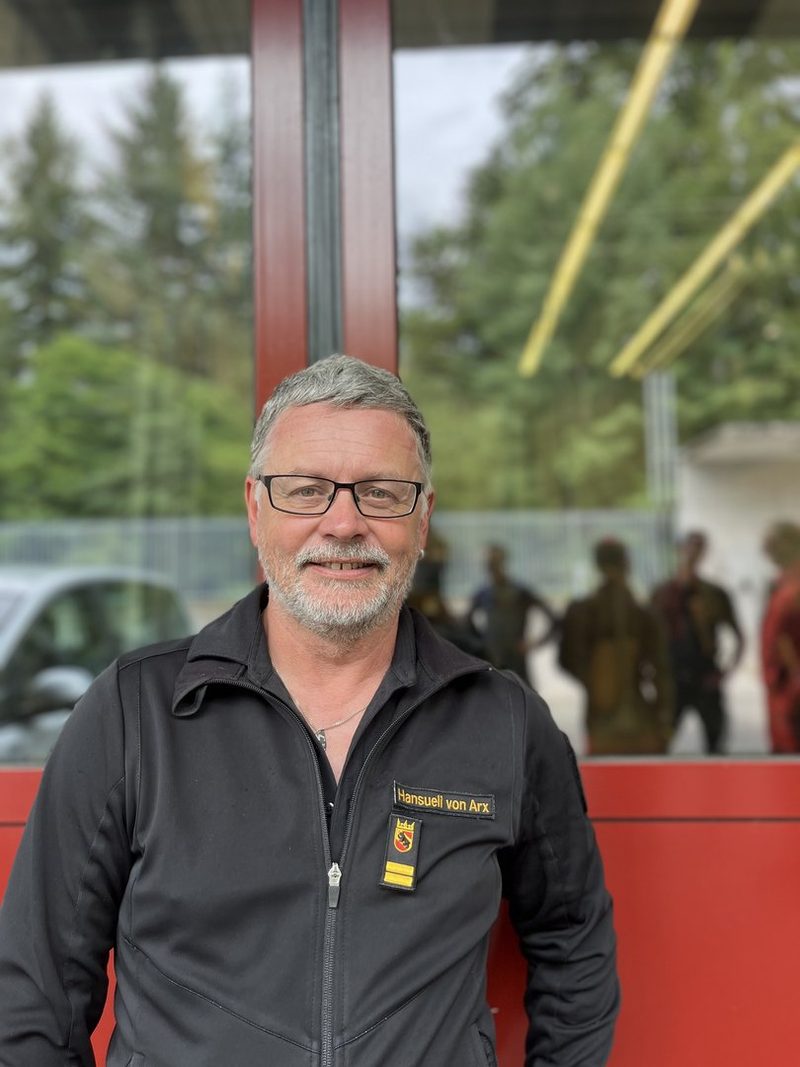 Wie die Feuerwehr Grosstiere tierschutzgerecht rettet – und wie die Feuerwehrleute dafür ausgebildet werden