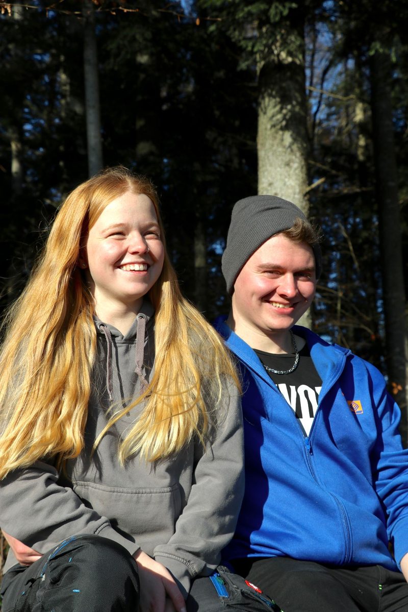 Sina und Colin suchen einen Hof