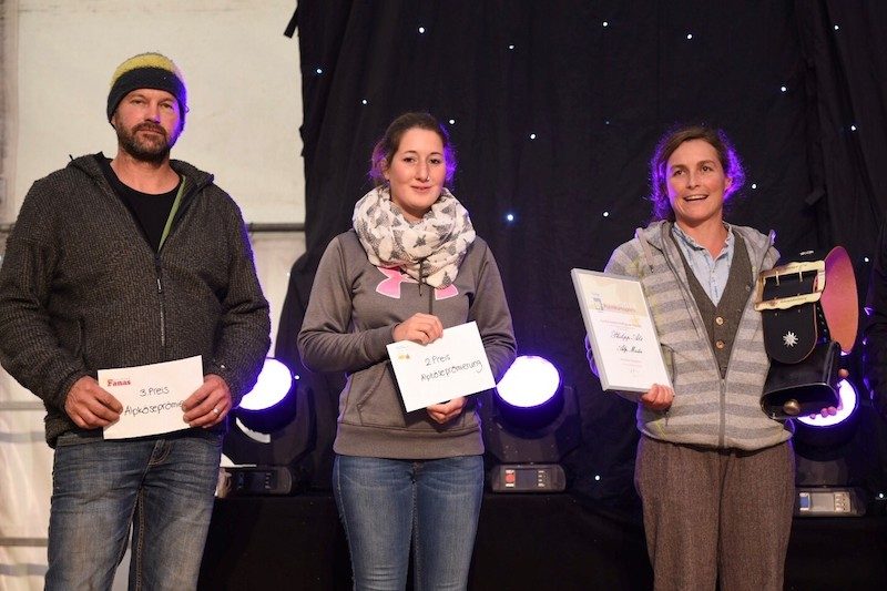 Alp Spektakel in Graubünden: Abzug, Käse und schöne Bärte