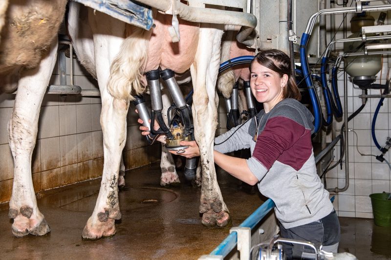 «Macht es, wenn ihr es machen möchtet», rät Nina Gertsch anderen jungen Frauen mit dem Berufswunsch Landwirtin