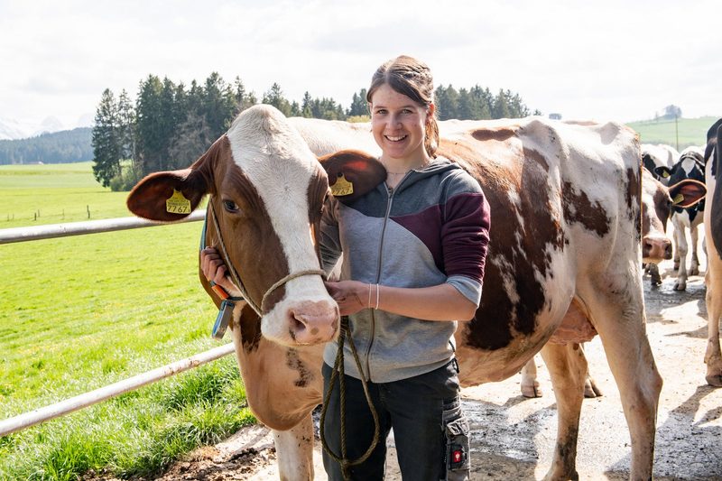 «Macht es, wenn ihr es machen möchtet», rät Nina Gertsch anderen jungen Frauen mit dem Berufswunsch Landwirtin