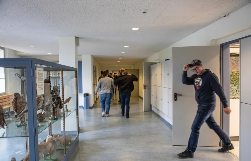 Schulalltag am Standort Courtemelon der FRI. Bild: Pia Neuenschwander