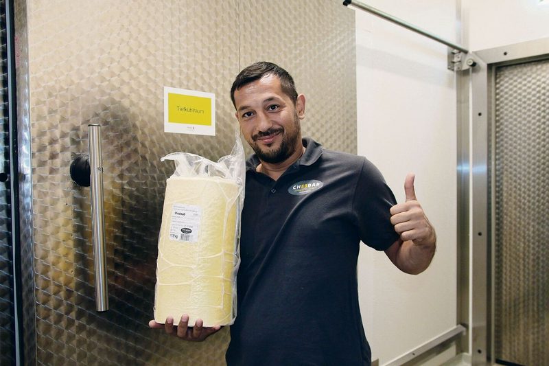 Veysel Gülöz betrieb früher einen Kebabimbiss in Winterthur. Heute ist er Geschäftsführer der Cheebab Switzerland GmbH.